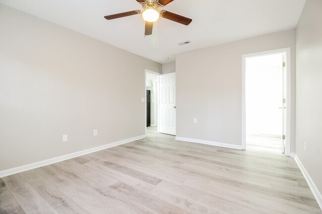 Foto del edificio - 206 Yukon Dr