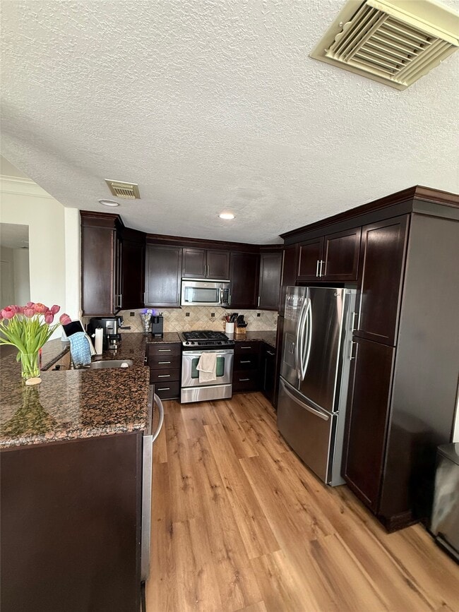 Building Photo - 9204 Tejas Ct