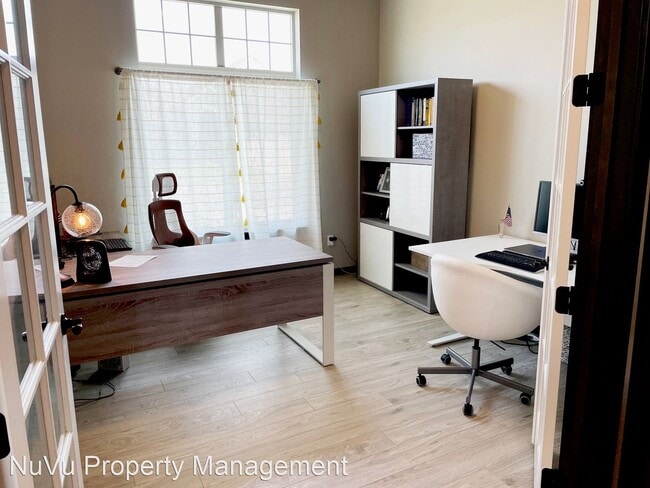 Foto del edificio - 3 br, 2.5 bath House - 2234 E. Warbler Lane