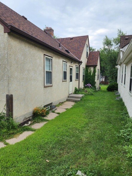Foto del edificio - 5028 Bloomington Ave