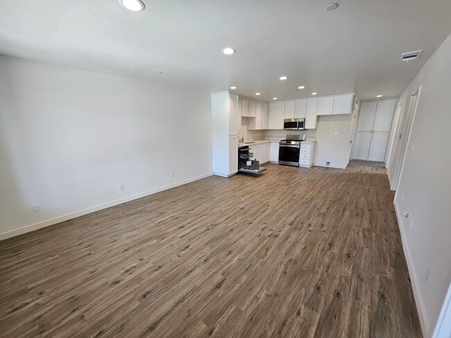 living room - 1137 Sumner Ave