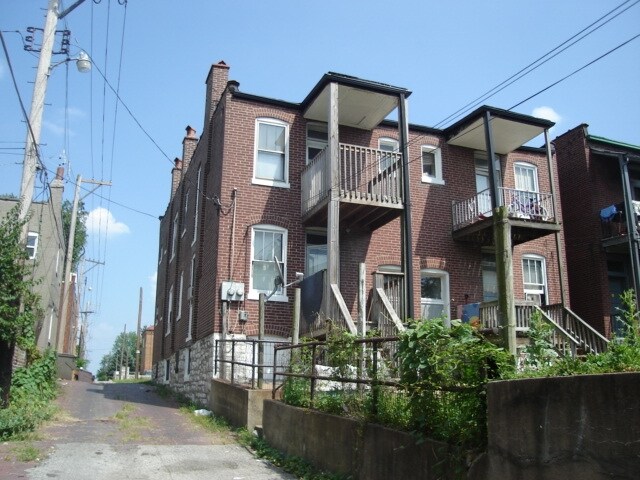 Building Photo - 4015 California Ave