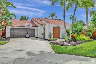 Building Photo - 7425 Silver Woods Ct