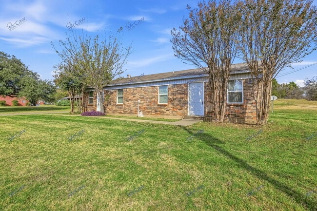 Foto del edificio - 217 Joyce St