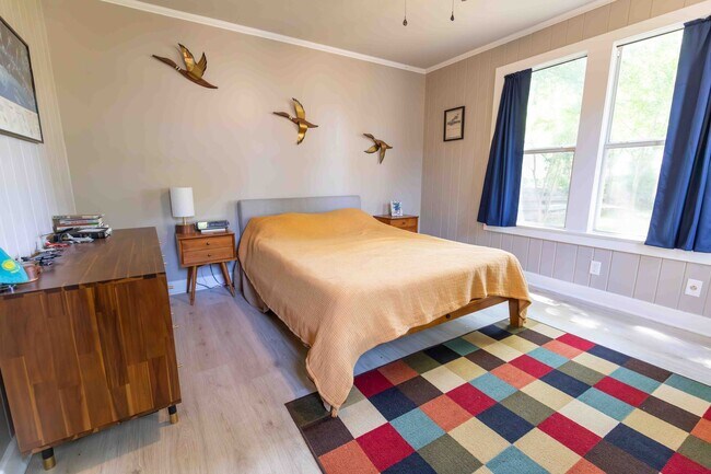 Foto del edificio - Charming 3 bedroom/ 2 Bathroom house