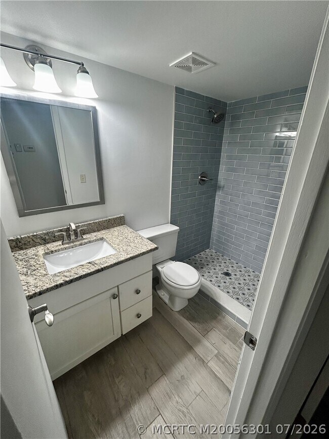 Building Photo - 3111 SE Aster Ln