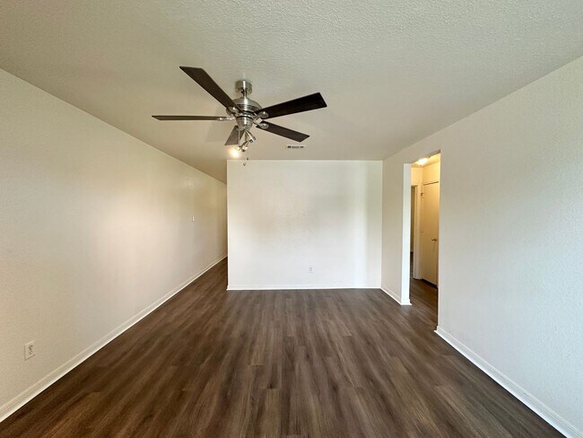 Building Photo - 1810 Aztec Trce