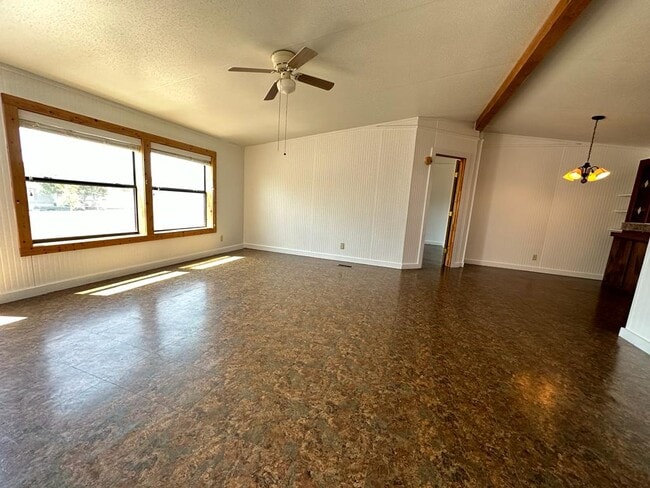 Foto del edificio - 1010 Grandview Dr