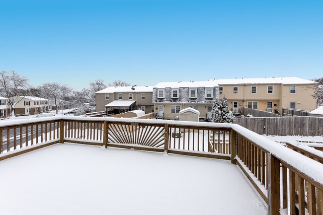 Foto del edificio - BELLMONT END OF GROUP TOWNHOUSE