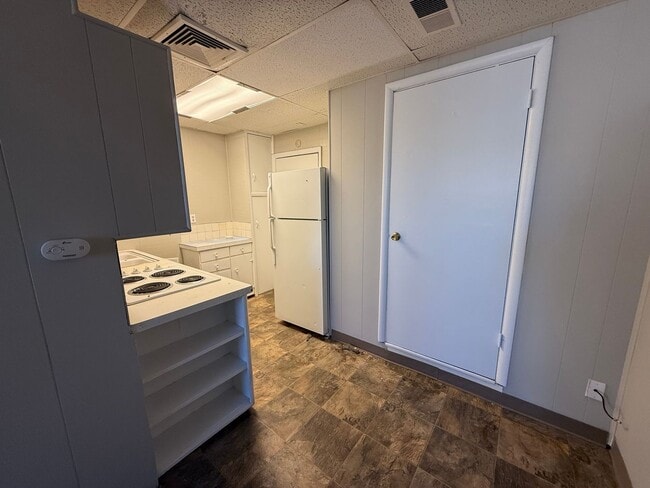 Studio in Golden Available Now! - Studio in Golden Available Now! Apartment