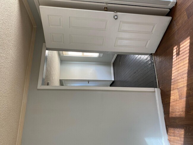 Building Photo - 1234 W 50th St