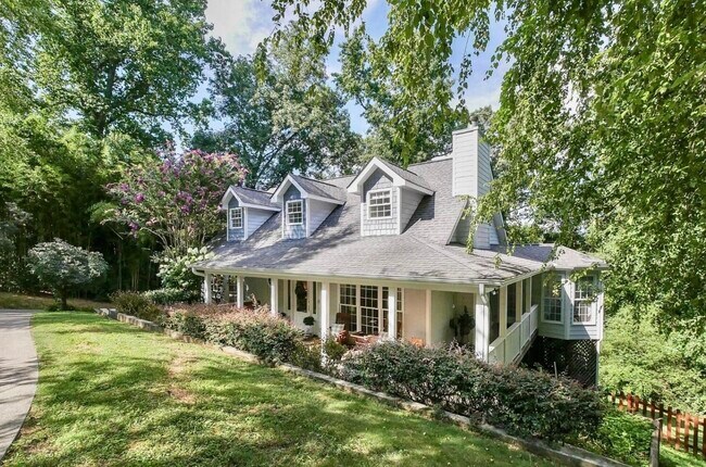 Building Photo - 513 Lindcrest Cir