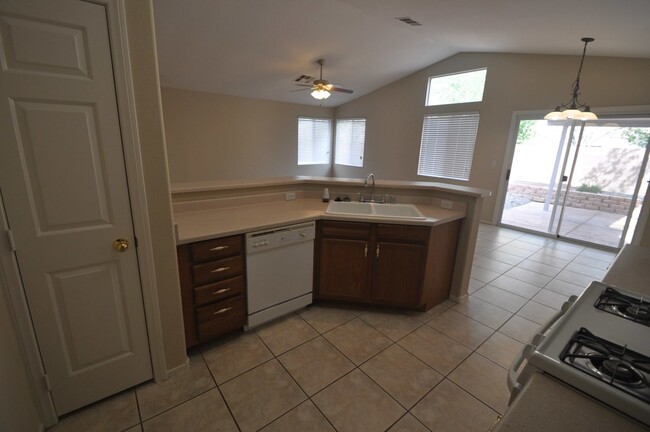 Building Photo - 7008 Azure Beach St