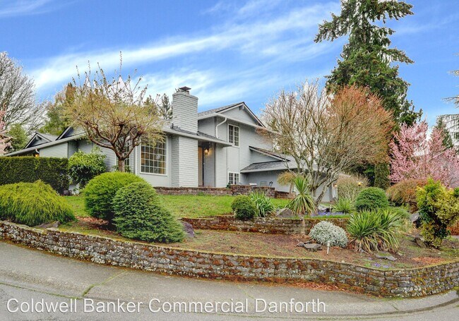 Foto del edificio - 4 br, 2.5 bath House - 12806 NE 142nd Place