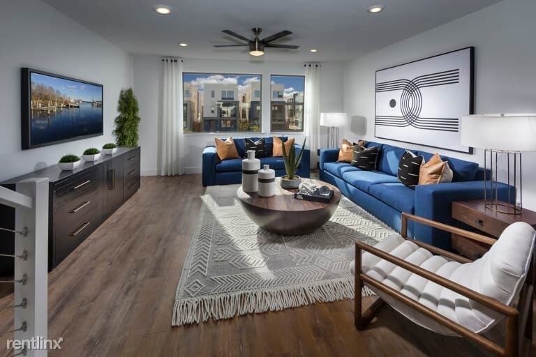 Foto principal - 3 br, 3.5 bath Townhome - Magnetic Loop