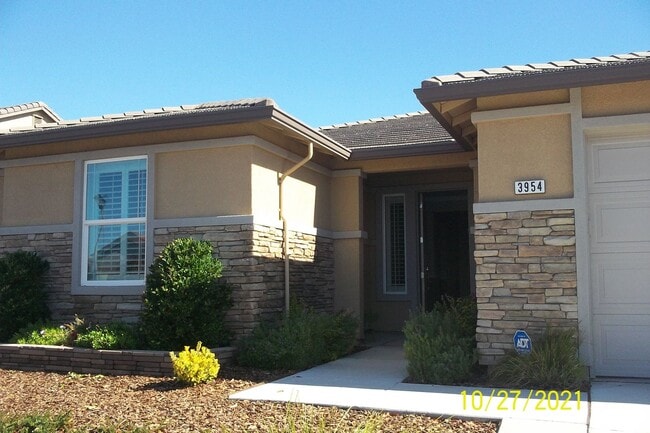 Building Photo - Rocklin gated community on Yankee Hill