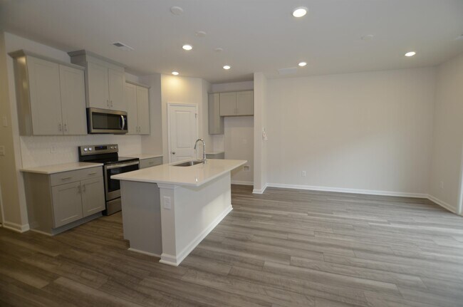 Foto del edificio - 3833 County Down Ave