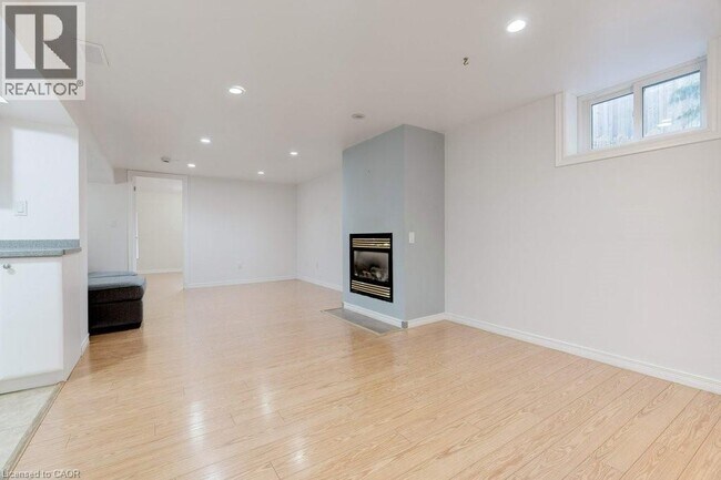 Photo du bâtiment - 2217 Ghent Ave