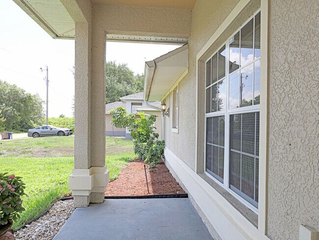 Foto del edificio - SFH - Lehigh Acres 3002 9th Street SW Lehigh