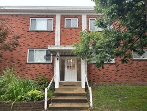 Building Photo - 5252 Bischoff Ave
