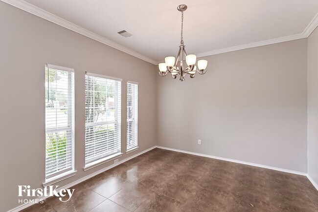 Foto del edificio - 1926 Meadow Edge Ln
