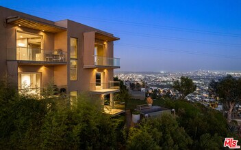 Building Photo - 1600 Viewmont Dr
