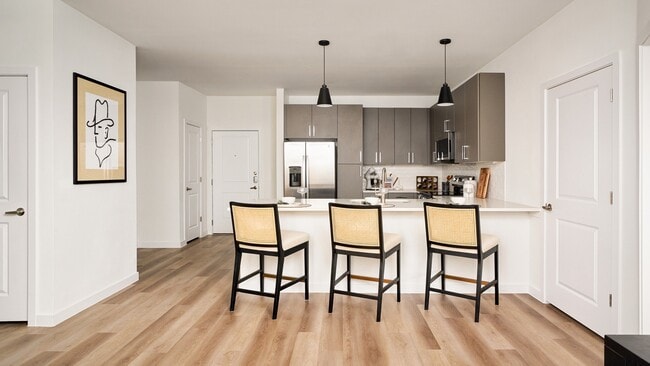 Building Photo - The Porter