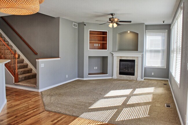 Foto del edificio - 4 bed 2.5 bath home in the Meadows