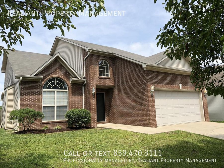 Foto principal - 2725 Green Valley Ct