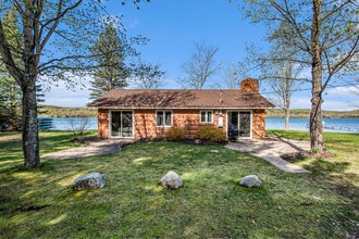 Building Photo - 2120 Walleye Ln