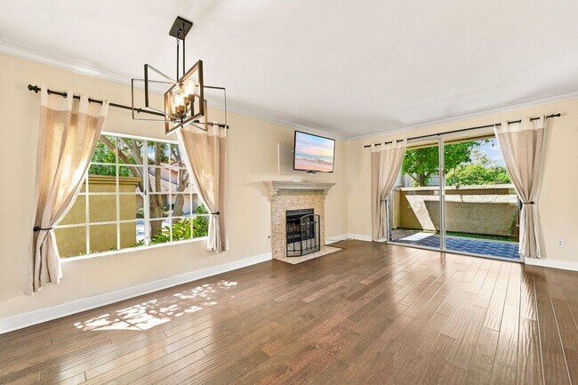 Foto del edificio - 3836 Creststone Pl