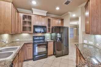 Building Photo - 1135 Glenwood Canyon Ln