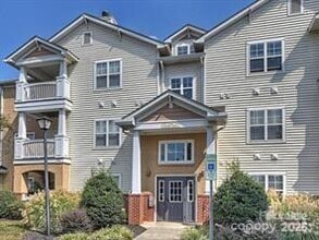 Building Photo - 16423 Golden River Ln