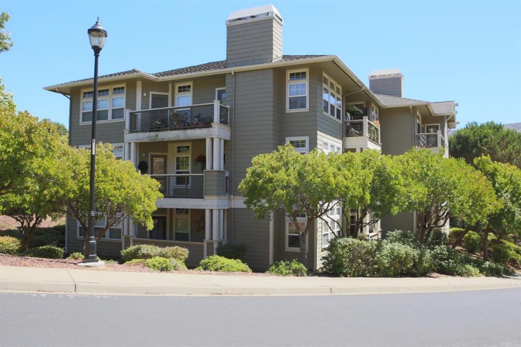 125 Elfin Ct, Brisbane, CA 94005 Condo for Rent in Brisbane, CA