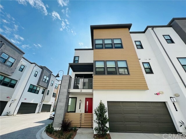 Building Photo - 756 S Grable Cir