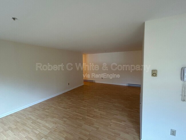 Foto del edificio - 14 Newtown Rd