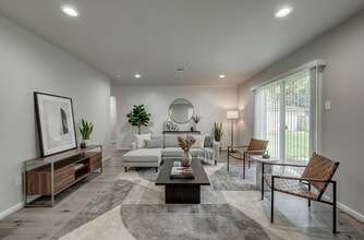 Building Photo - 5451 Loch Lomond Dr