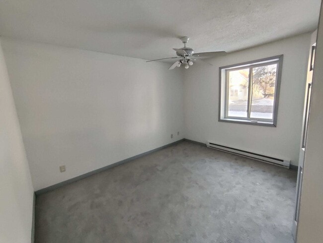 Building Photo - 215 12th Ave N