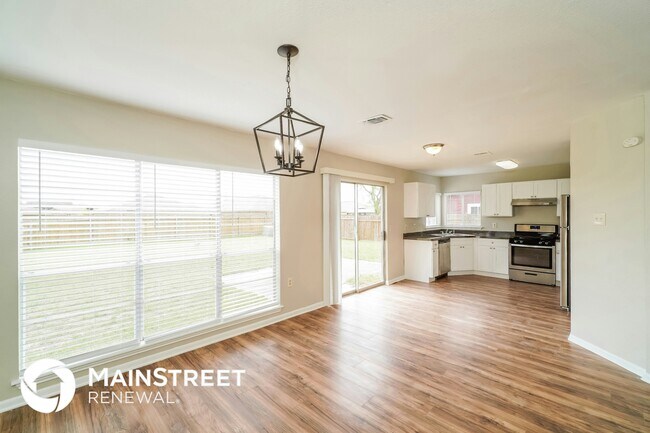 Foto del edificio - 6046 Whispering Lake St