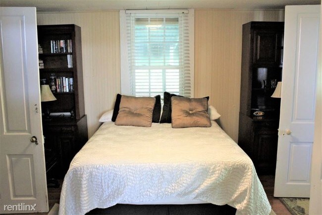 Foto del edificio - 2 br, 1 bath House - 217 Washington