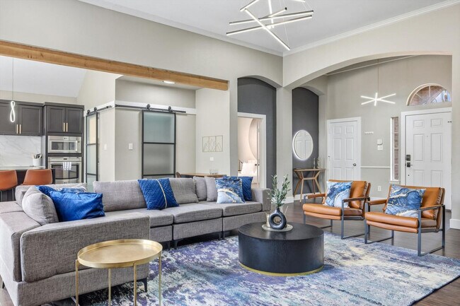 Foto del edificio - 5709 Courtney Cir