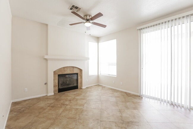 Building Photo - 2333 Satellite Beach Dr