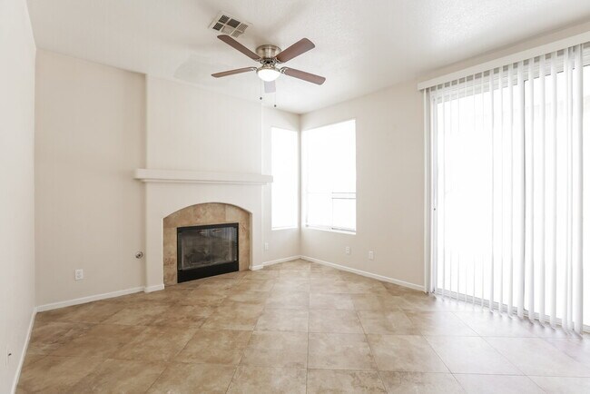 Foto del edificio - 2333 Satellite Beach Dr