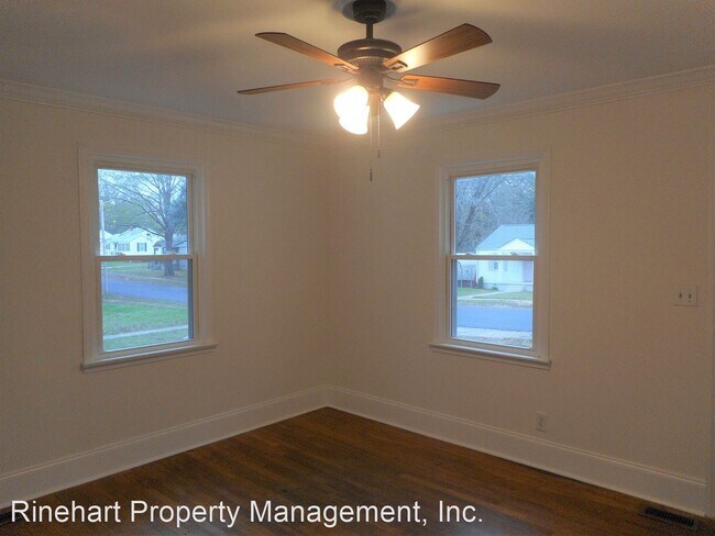 Foto del edificio - 2 br, 1 bath House - 872 McNair Street