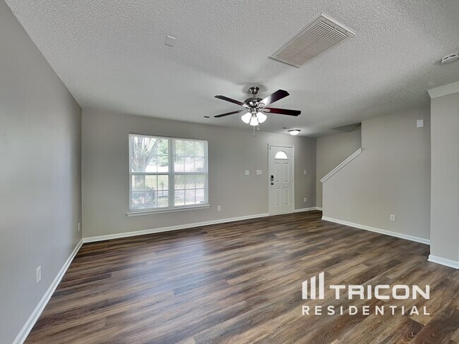 Building Photo - 6303 McIntyre Ridge Dr
