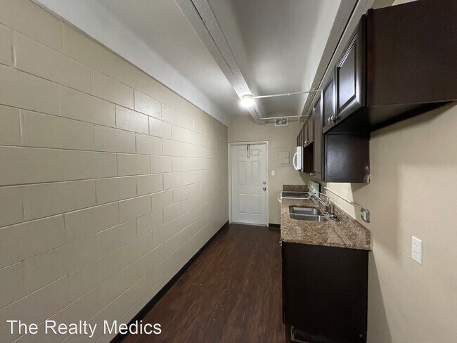 Foto del edificio - 2 br, 1 bath House - 1045 W Washington St ...