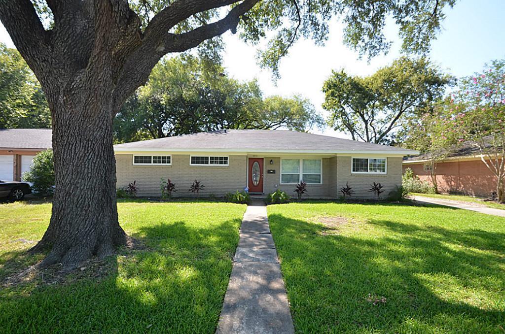 5711 Effingham Dr, Houston, TX 77035 House Rental in Houston, TX