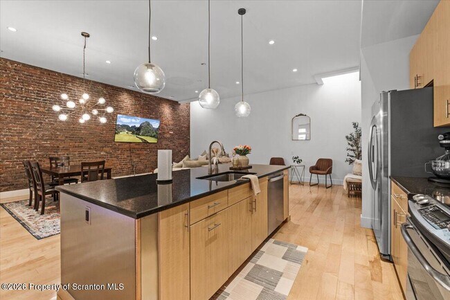 Building Photo - 509 Bogart Pl