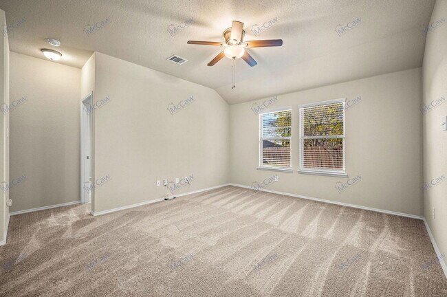 Building Photo - 2492 Saldana Dr