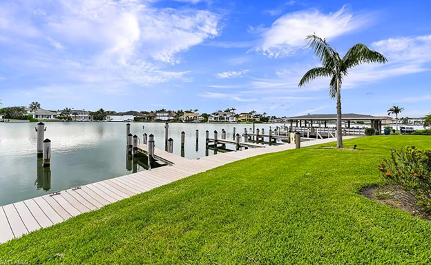 Foto del edificio - 3400 Gulf Shore Blvd N